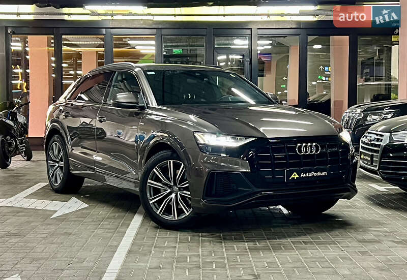 Внедорожник / Кроссовер Audi Q8 2019 в Киеве