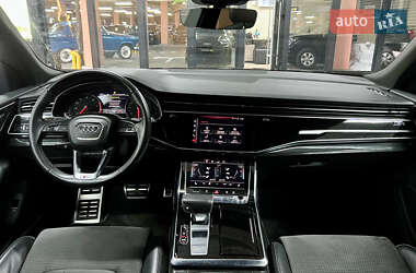 Внедорожник / Кроссовер Audi Q8 2019 в 