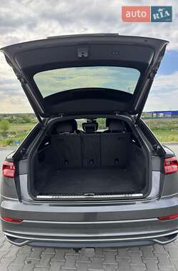 Позашляховик / Кросовер Audi Q8 2019 в 