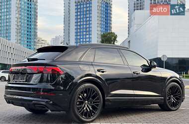 Внедорожник / Кроссовер Audi Q8 2025 в 