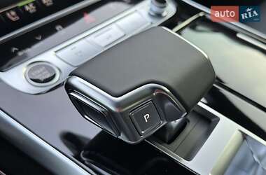 Внедорожник / Кроссовер Audi Q8 2025 в 