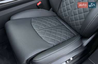 Внедорожник / Кроссовер Audi Q8 2025 в 