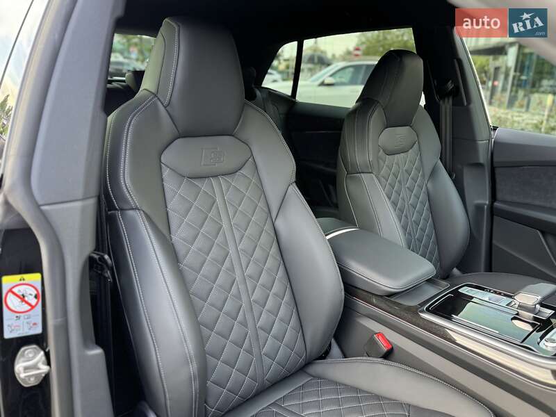 Внедорожник / Кроссовер Audi Q8 2025 в Одессе