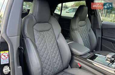Внедорожник / Кроссовер Audi Q8 2025 в 