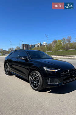 Внедорожник / Кроссовер Audi Q8 2019 в 