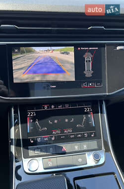 Внедорожник / Кроссовер Audi Q8 2019 в 