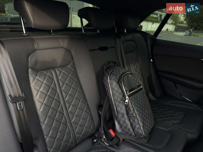 Позашляховик / Кросовер Audi Q8 2023 в Києві