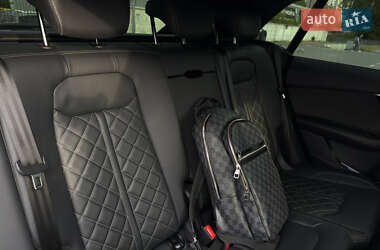 Внедорожник / Кроссовер Audi Q8 2023 в 