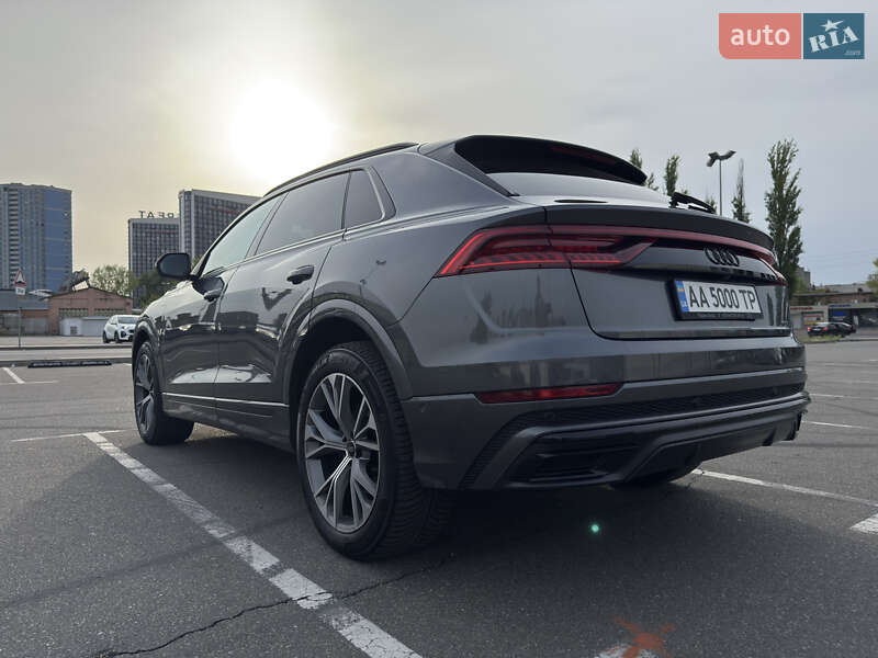 Позашляховик / Кросовер Audi Q8 2023 в Києві