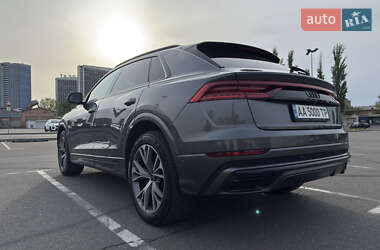 Внедорожник / Кроссовер Audi Q8 2023 в 