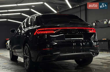 Внедорожник / Кроссовер Audi Q8 2020 в 