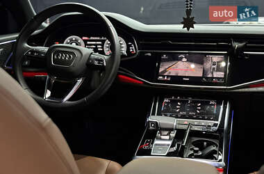 Внедорожник / Кроссовер Audi Q8 2020 в 