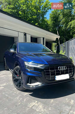 Внедорожник / Кроссовер Audi Q8 2018 в 
