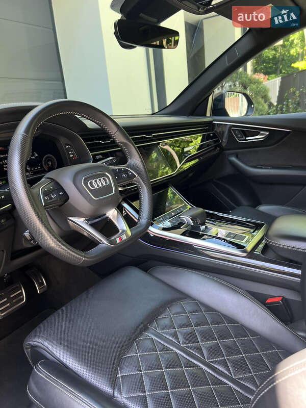 Внедорожник / Кроссовер Audi Q8 2018 в Львове