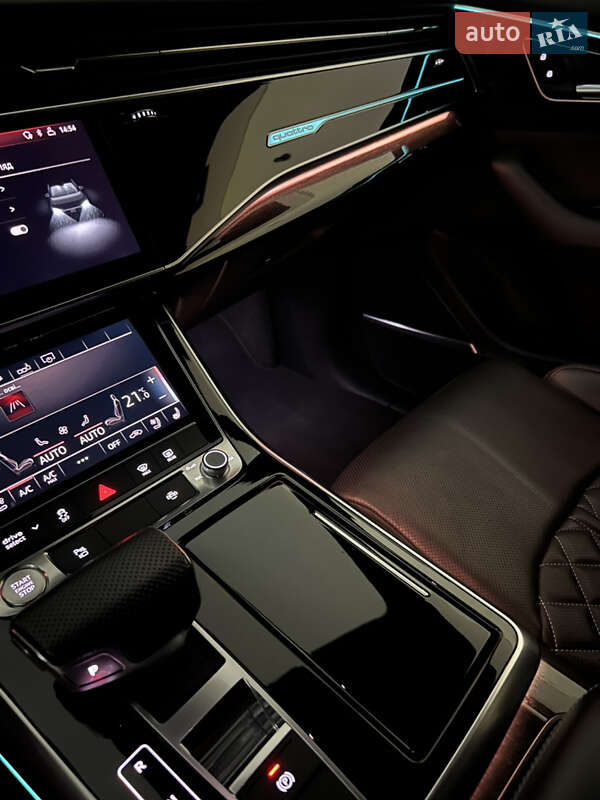 Внедорожник / Кроссовер Audi Q8 2018 в Львове