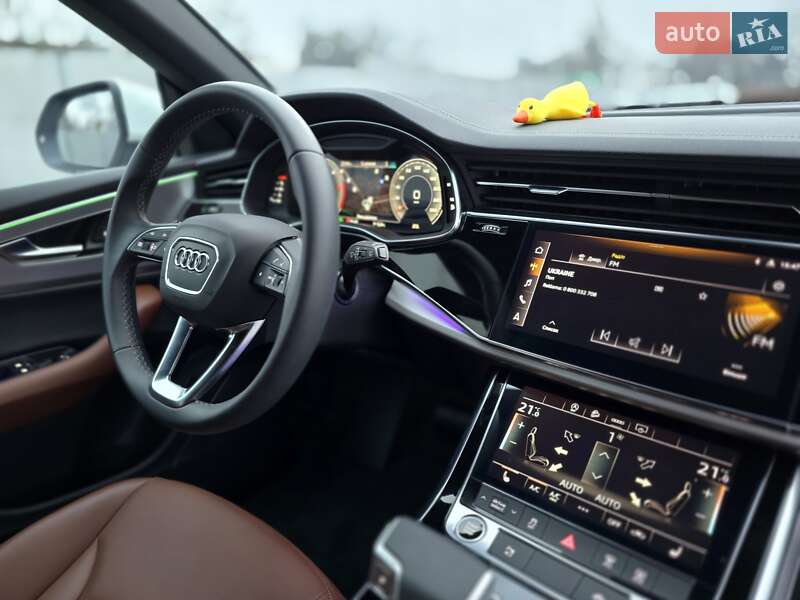 Внедорожник / Кроссовер Audi Q8 2024 в Киеве