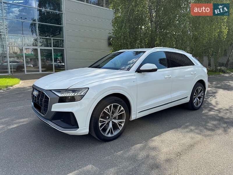 Позашляховик / Кросовер Audi Q8 2021 в Києві