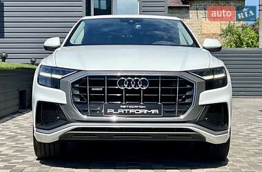 Позашляховик / Кросовер Audi Q8 2018 в 