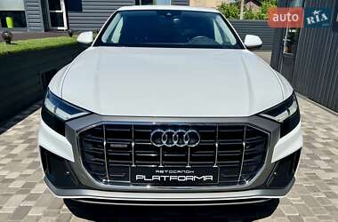 Позашляховик / Кросовер Audi Q8 2018 в 