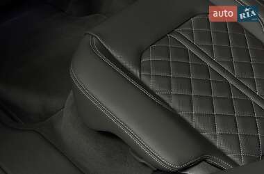 Внедорожник / Кроссовер Audi Q8 2025 в 