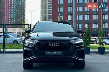 Позашляховик / Кросовер Audi Q8 2019 в 