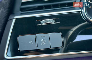 Позашляховик / Кросовер Audi Q8 2019 в 
