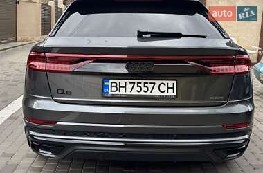 Внедорожник / Кроссовер Audi Q8 2023 в 