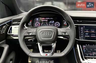 Позашляховик / Кросовер Audi Q8 2025 в 