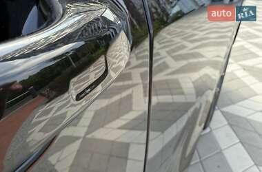 Внедорожник / Кроссовер Audi Q8 2023 в 