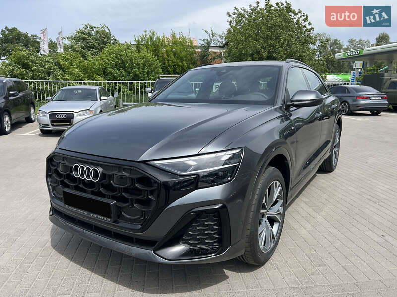 Внедорожник / Кроссовер Audi Q8 2025 в 