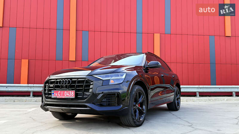 Внедорожник / Кроссовер Audi Q8 2019 в Киеве
