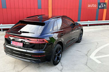Внедорожник / Кроссовер Audi Q8 2019 в 