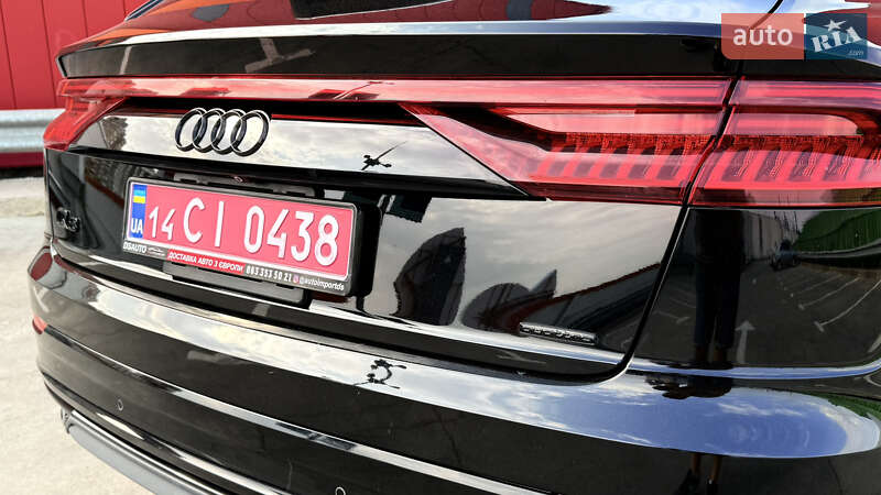Внедорожник / Кроссовер Audi Q8 2019 в Киеве