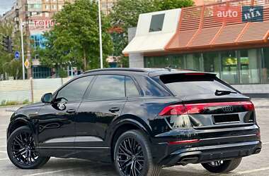 Внедорожник / Кроссовер Audi Q8 2025 в 