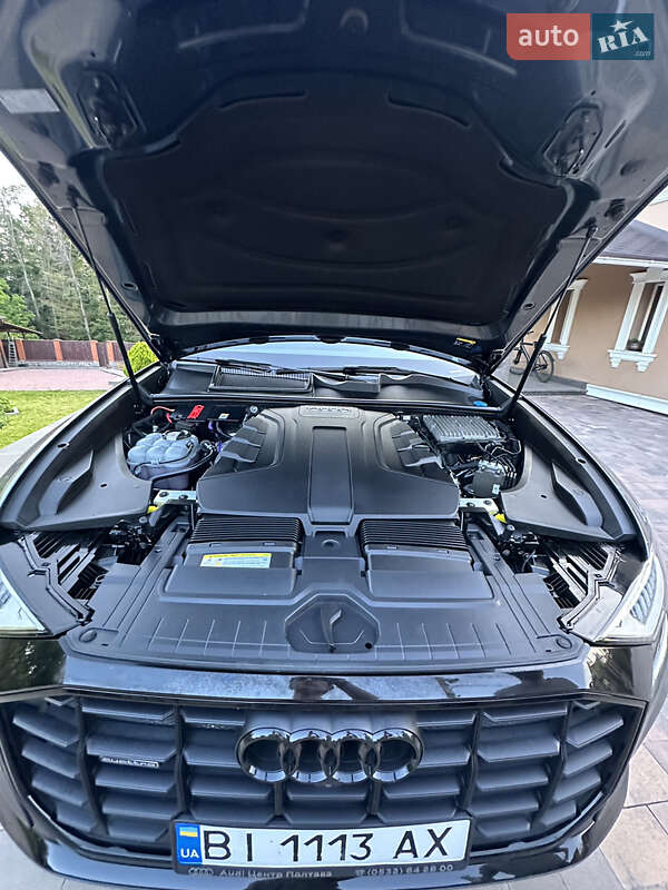 Внедорожник / Кроссовер Audi Q8 2020 в Полтаве