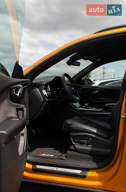 Внедорожник / Кроссовер Audi Q8 2018 в 