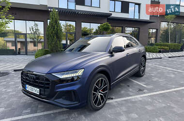 Позашляховик / Кросовер Audi Q8 2019 в Ужгороді