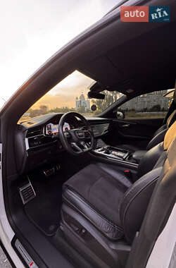 Внедорожник / Кроссовер Audi Q8 2018 в 