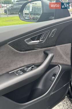 Внедорожник / Кроссовер Audi Q8 2019 в 