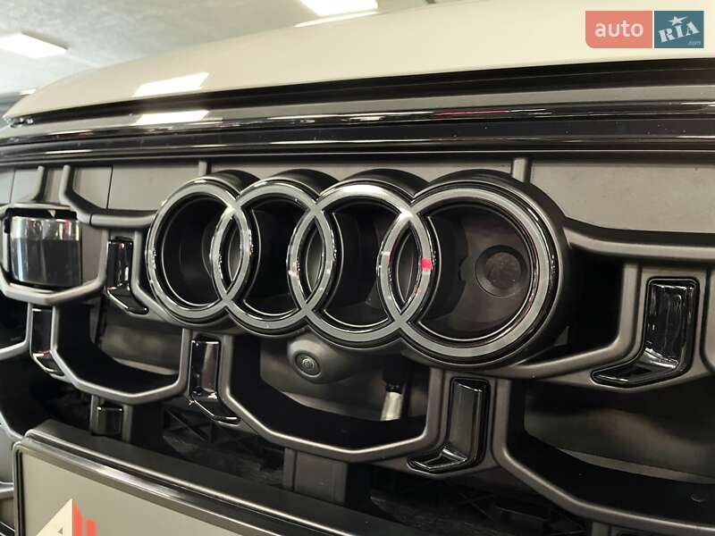 Позашляховик / Кросовер Audi Q8 2024 в Львові