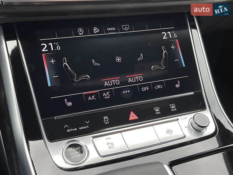 Внедорожник / Кроссовер Audi Q8 2021 в Киеве