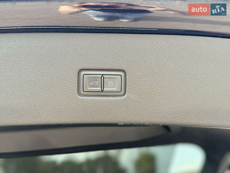 Внедорожник / Кроссовер Audi Q8 2019 в Сумах