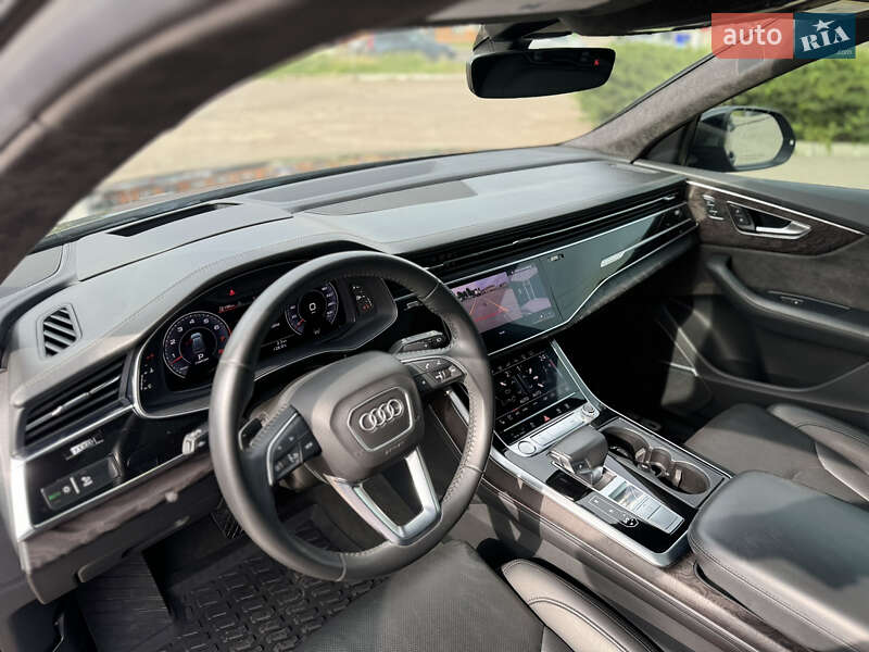 Внедорожник / Кроссовер Audi Q8 2019 в Сумах