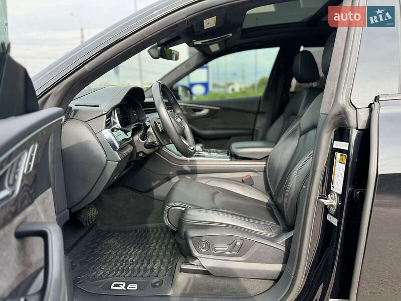 Внедорожник / Кроссовер Audi Q8 2019 в Сумах