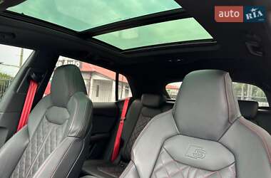 Внедорожник / Кроссовер Audi Q8 2024 в 
