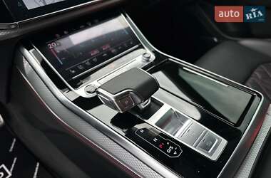 Внедорожник / Кроссовер Audi Q8 2024 в 