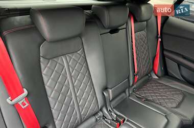 Внедорожник / Кроссовер Audi Q8 2024 в 