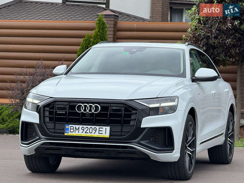 Внедорожник / Кроссовер Audi Q8 2020 в Киеве