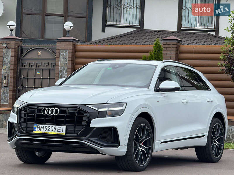 Внедорожник / Кроссовер Audi Q8 2020 в Киеве