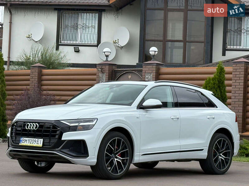 Внедорожник / Кроссовер Audi Q8 2020 в Киеве